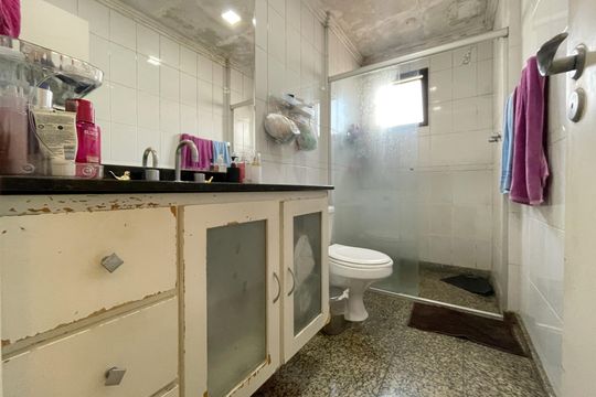 Banheiro de apartamento à venda com 3 quartos, 136m² em Santana, São Paulo