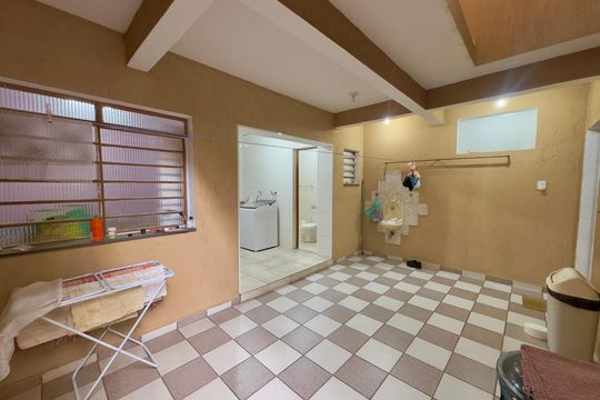 Quintal de casa à venda com 3 quartos, 133m² em Vila Zanardi, Guarulhos