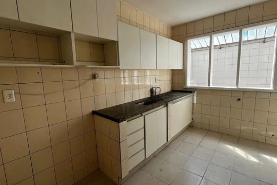 Cozinha de casa para alugar com 3 quartos, 302m² em Santa Lúcia, Belo Horizonte