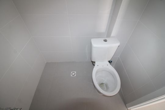 Banheiro de apartamento à venda com 2 quartos, 40m² em Vila Constança, São Paulo