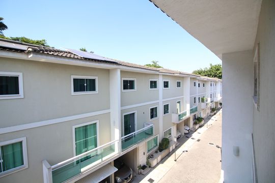 Sala 2 - Vista de casa de condomínio à venda com 4 quartos, 150m² em Taquara, Rio de Janeiro