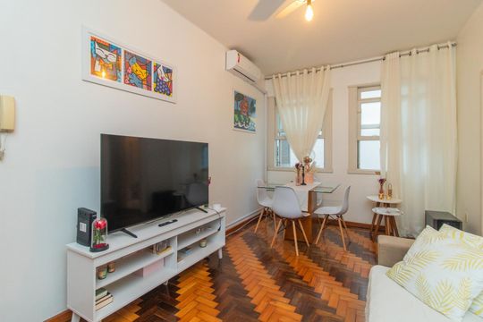 Sala de apartamento à venda com 2 quartos, 70m² em Praia de Belas, Porto Alegre