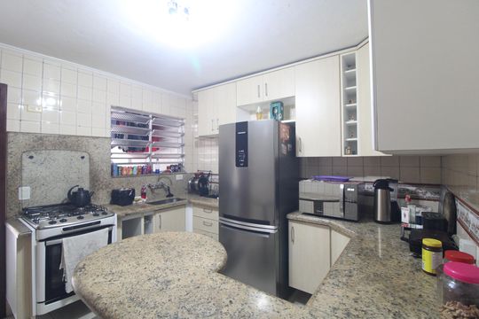 Cozinha de casa à venda com 3 quartos, 126m² em Vila Represa, São Paulo