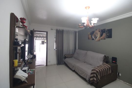 Sala de casa à venda com 3 quartos, 126m² em Vila Represa, São Paulo