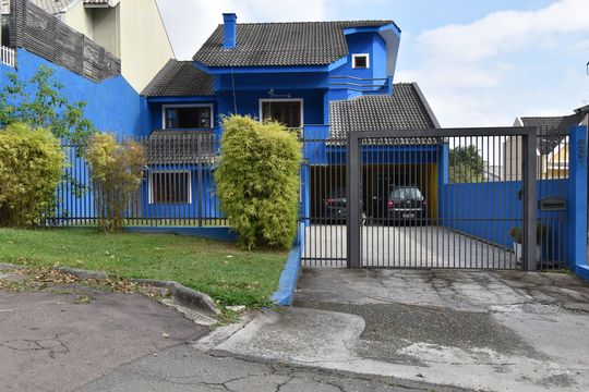 Fachada de casa à venda com 5 quartos, 330m² em Vista Alegre, Curitiba