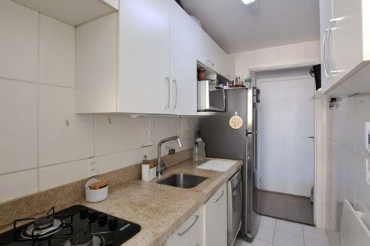 Cozinha de apartamento à venda com 3 quartos, 63m² em São Sebastião, Porto Alegre