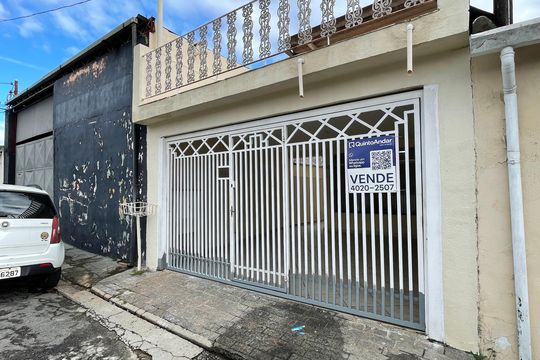 Fachada de casa à venda com 3 quartos, 121m² em Jardim Sao Jorge (raposo Tavares), São Paulo