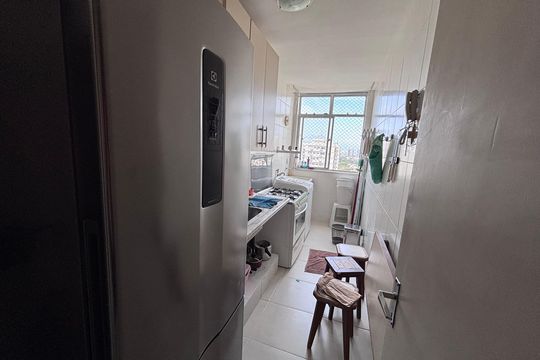 Cozinha de apartamento para alugar com 2 quartos, 57m² em Barra da Tijuca, Rio de Janeiro