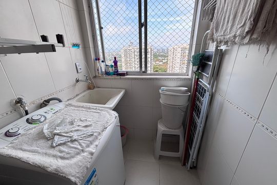 Área de Serviço de apartamento para alugar com 2 quartos, 57m² em Barra da Tijuca, Rio de Janeiro