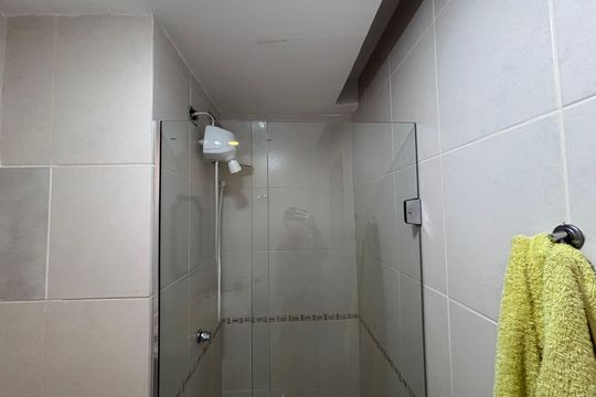 Banheiro de apartamento para alugar com 2 quartos, 57m² em Barra da Tijuca, Rio de Janeiro