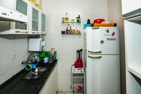 Apartamento à venda com 2 quartos, 60m² em Serrano, Belo Horizonte