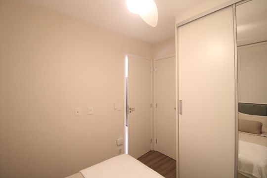 Quarto 1 de apartamento para alugar com 2 quartos, 33m² em Jurubatuba, São Paulo