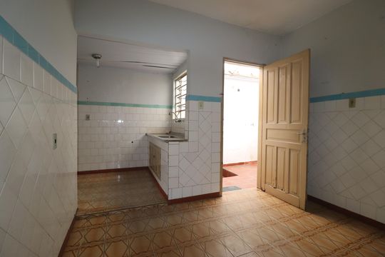 Cozinha de casa à venda com 2 quartos, 80m² em Vila Vitória, Santo André