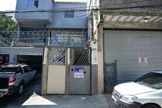 Fachada de casa para alugar com 1 quarto, 40m² em Vila Ernesto, São Paulo