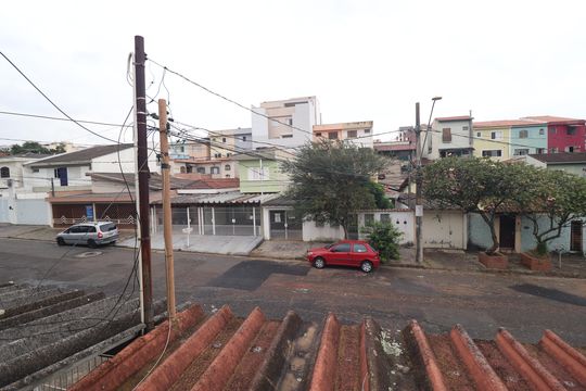 Vista Quarto 2 de casa à venda com 2 quartos, 107m² em Vila Scarpelli, Santo André