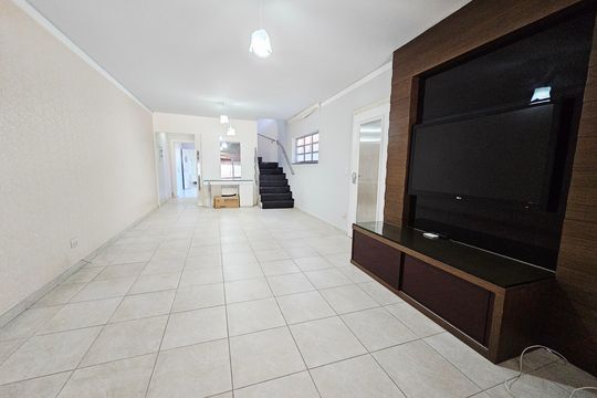 Casa à venda com 4 quartos, 174m² em Vila Isolina Mazzei, São Paulo