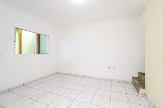Sala de casa à venda com 2 quartos, 80m² em Vila Santa Cruz (zona Leste), São Paulo