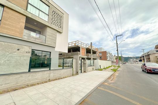 Vista da Rua de apartamento para alugar com 2 quartos, 75m² em Ingleses do Rio Vermelho, Florianópolis