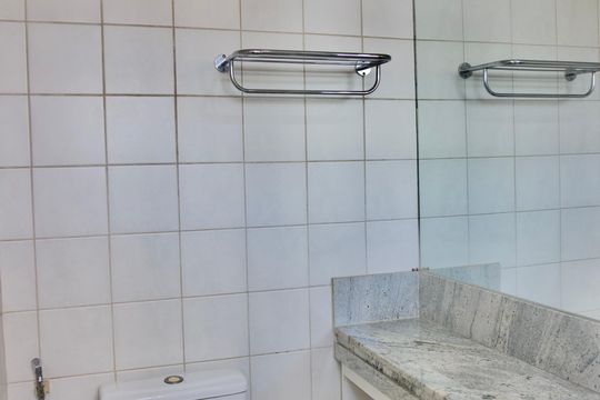 Suíte - Banheiro de kitnet/studio à venda com 1 quarto, 40m² em Barro Preto, Belo Horizonte