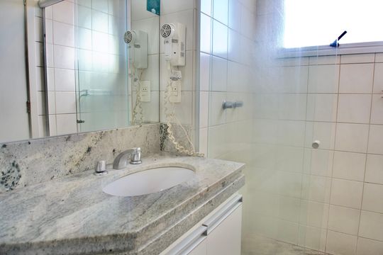 Suíte - Banheiro de kitnet/studio à venda com 1 quarto, 40m² em Barro Preto, Belo Horizonte