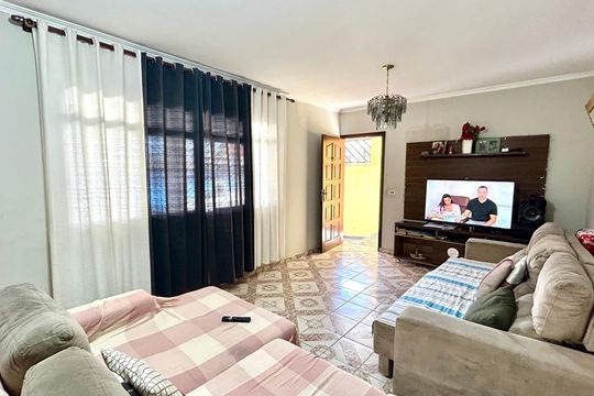 Sala de casa à venda com 3 quartos, 235m² em Jardim Valeria, Guarulhos