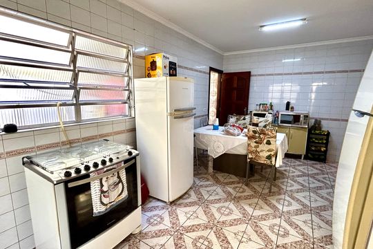 Cozinha de casa à venda com 3 quartos, 235m² em Jardim Valeria, Guarulhos