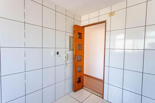 Cozinha  de apartamento para alugar com 2 quartos, 57m² em Taboão, Diadema