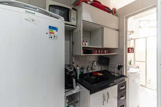 Cozinha de apartamento para alugar com 1 quarto, 38m² em Santa Cecilia, São Paulo