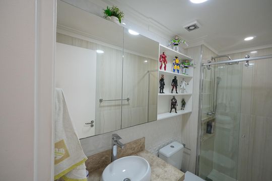 Banheiro de apartamento à venda com 2 quartos, 57m² em Chácara Klabin, São Paulo