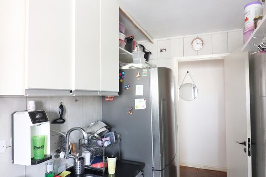 Cozinha e Área de Serviço de apartamento à venda com 3 quartos, 76m² em Centro, São Bernardo do Campo