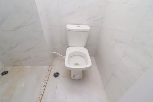 Banheiro de kitnet/studio para alugar com 1 quarto, 28m² em Cidade Antônio Estêvão de Carvalho, São Paulo