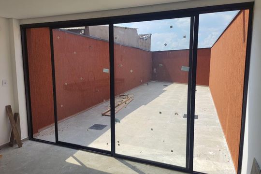 Casa à venda com 3 quartos, 170m² em Nossa Senhora do O, São Paulo