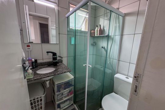 Banheiro 1 de apartamento à venda com 2 quartos, 90m² em Parque Novo Oratório, Santo André