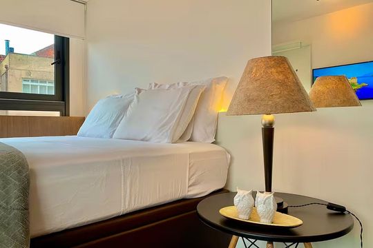 Sala / Quarto de apartamento para alugar com 1 quarto, 31m² em Petrópolis, Porto Alegre