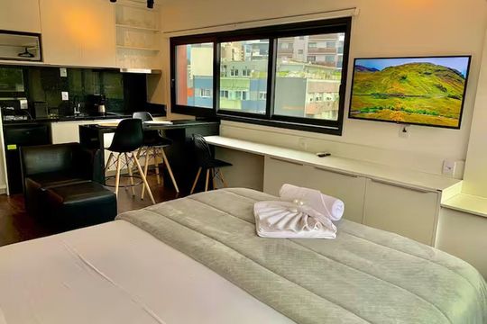 Sala / Quarto de apartamento para alugar com 1 quarto, 31m² em Petrópolis, Porto Alegre