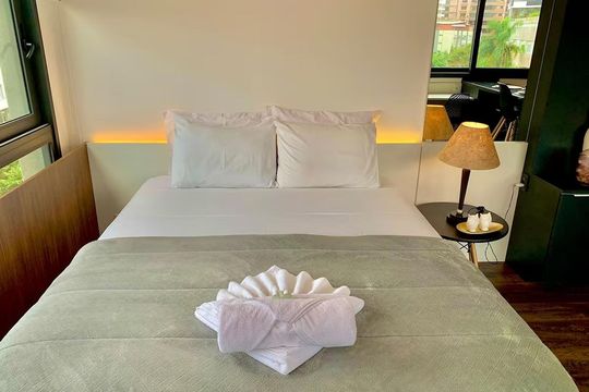 Sala / Quarto de apartamento para alugar com 1 quarto, 31m² em Petrópolis, Porto Alegre