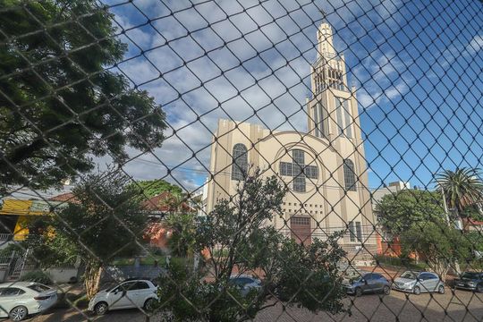 Vista da Área de Serviço de apartamento à venda com 3 quartos, 129m² em Santa Cecília, Porto Alegre