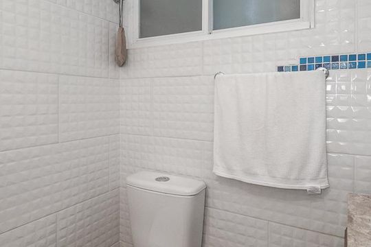 Banheiro 1 de apartamento à venda com 3 quartos, 129m² em Santa Cecília, Porto Alegre