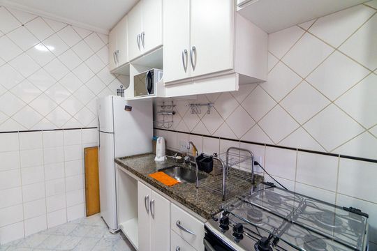 Cozinha de apartamento à venda com 1 quarto, 28m² em Vila Monte Alegre, São Paulo