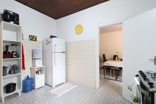 Cozinha de casa à venda com 2 quartos, 170m² em Alto de Pinheiros, São Paulo