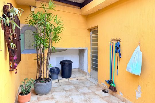 Casa para alugar com 3 quartos, 220m² em Vila Sao Francisco (zona Sul), São Paulo