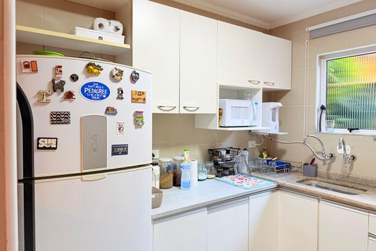 Cozinha de casa para alugar com 3 quartos, 220m² em Vila Sao Francisco (zona Sul), São Paulo
