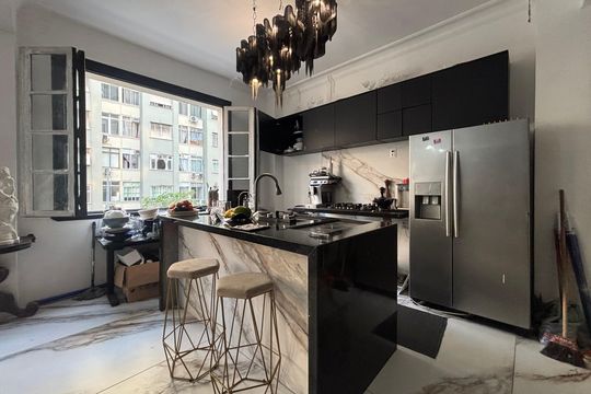 Cozinha americana de apartamento à venda com 4 quartos, 157m² em Copacabana, Rio de Janeiro