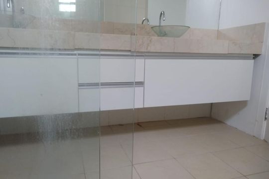 Apartamento para alugar com 3 quartos, 170m² em Osvaldo Rezende, Uberlândia