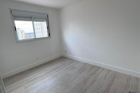 Apartamento para alugar com 3 quartos, 170m² em Osvaldo Rezende, Uberlândia