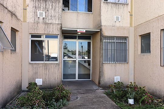 Entrada do prédio de apartamento à venda com 2 quartos, 40m² em Sarandi, Porto Alegre