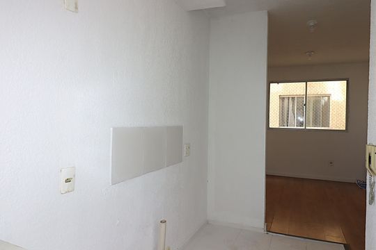 Cozinha de apartamento à venda com 2 quartos, 40m² em Sarandi, Porto Alegre