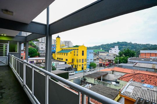 Vista da Entrada de kitnet/studio para alugar com 1 quarto, 60m² em Vila Francisco Remeikis, Taboão da Serra