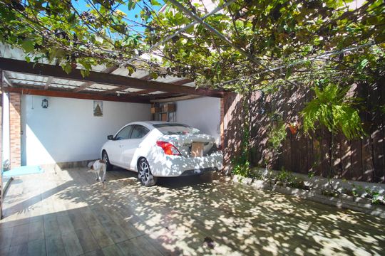 Garagem de casa à venda com 3 quartos, 186m² em Rio dos Sinos, São Leopoldo