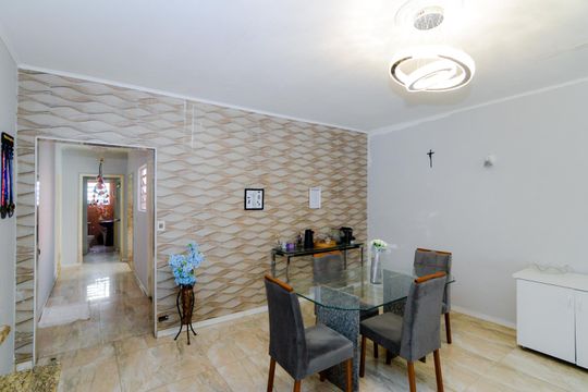 Sala de casa à venda com 2 quartos, 330m² em Vila Galvão, Guarulhos